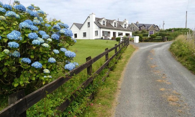 Cleggan Bed & Breakfast | Cnoc Breac B&B