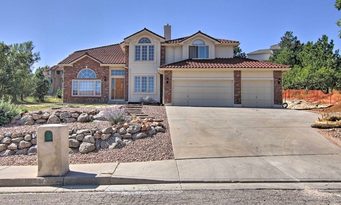 Northwest Colorado Springs Apartment | CO Springs Apartment < 6 Mi to Garden of the Gods!