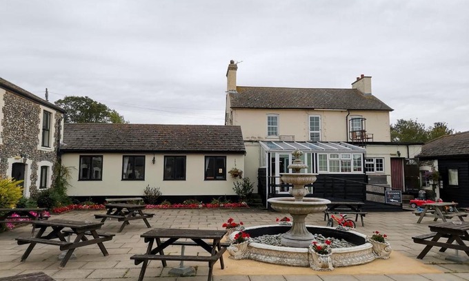 Royston Hotel | Coach house hotel