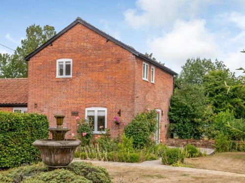 Eye House | Coach House - Uk33307