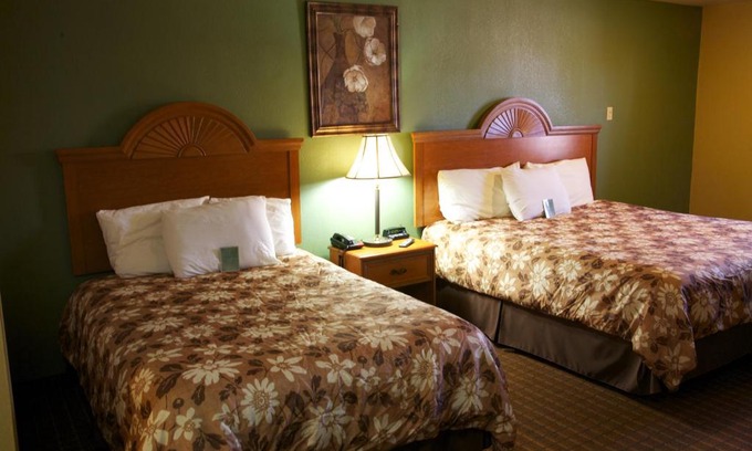 Brenham Hotel | Coach Light Inn