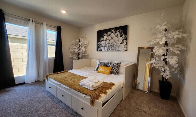 Coachella House | Coachella Getaway-Casita Only | Sleeps4 | SmartTV