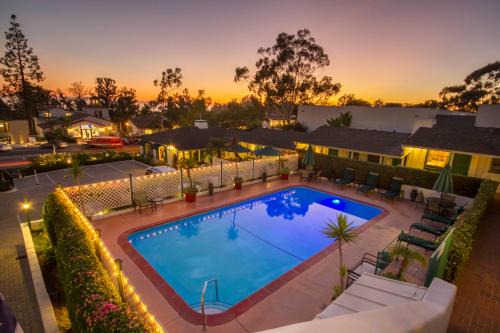 Montecito Hotel | Coast Village Inn