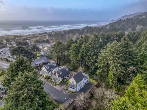 Roads End House | Coastal Bliss