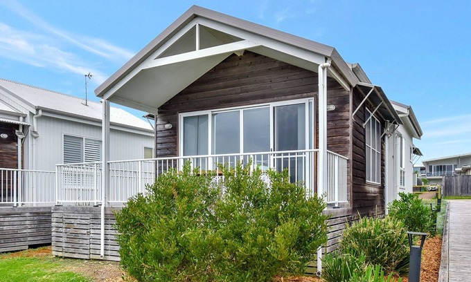 Caves Beach Villa | Coastal Breeze at Caves Beach Villas
