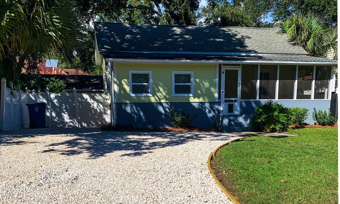 Brunswick Cottage | Coastal Casita-3 Bedroom, 2.5 bathroom