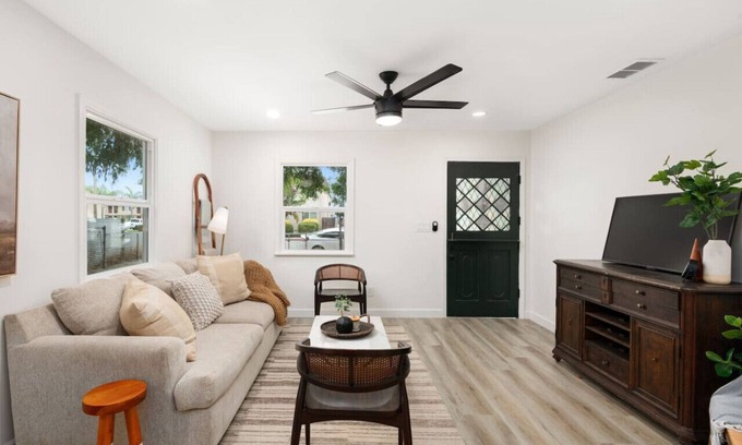 Imperial Beach House | Coastal Charm - Close to All
