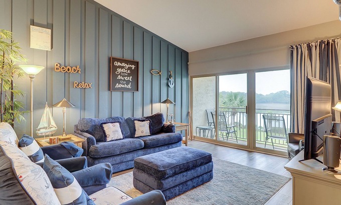 South Beach Villa | Coastal charmer with cove-front balcony & trolley - walk to beach