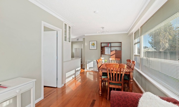 New Brighton Cottage | Coastal City Retreat - New Brighton Accommodation