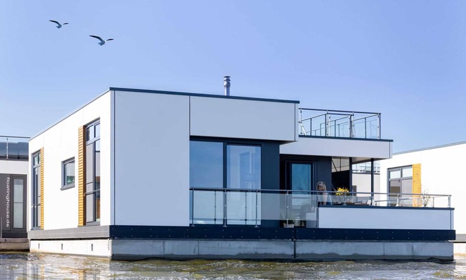 Ribnitz Boat Rental | Coastal Comfort with Terrace