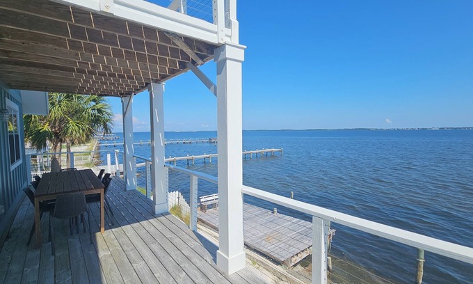 Villa Segunda House | Coastal Comfort ~ 4-bedroom house in fantastic Pensacola Beach