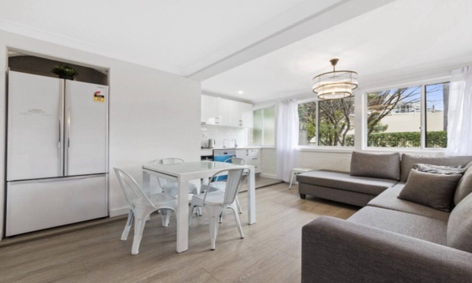 Ettalong Beach Apartment | COASTAL COTTAGE - ETTALONG BEACH