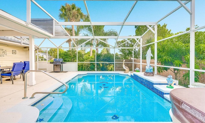 Port Orange House | Coastal Cottage-Heated Pool Home w/Fire Pit-3BR/2BA