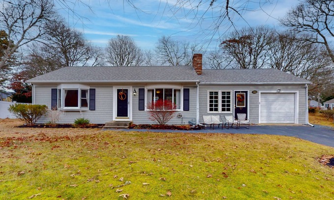 Bass River House | Coastal cottage: great location, dog friendly, firepit & bikes