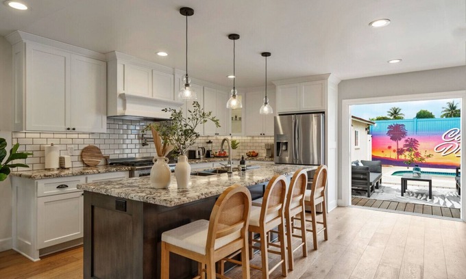 Harbor House | Coastal Dream: Heated Pool Near Beach & Disney