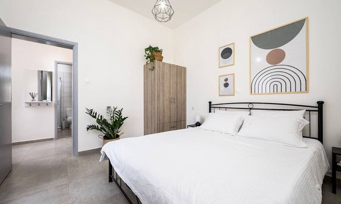 Kos Apartment | Coastal Elegance Suite 1Min to the Beach