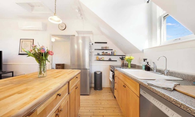 Blue Hill House | Coastal Flat Summary: