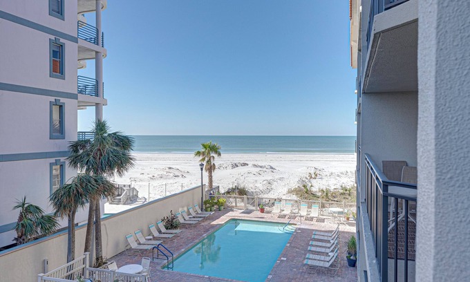 Belle Vista Condo | Coastal Gem | Gulf Views + Walk to Fun