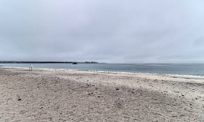 Niantic Cottage | Coastal Getaway w/Porch, 2 Mi to Niantic Beach!