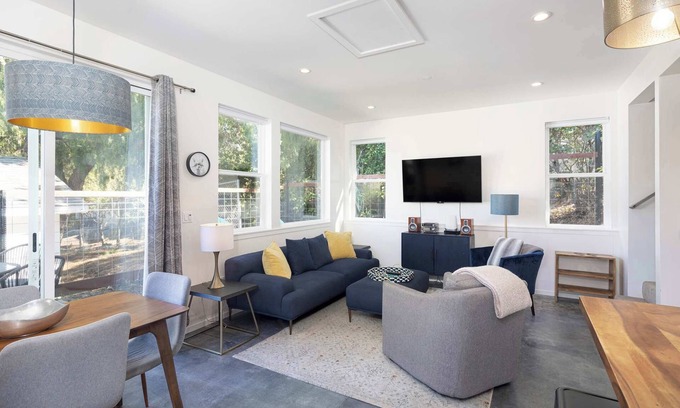 San Luis Obispo House | Coastal Haven | Private Yard | Central Location