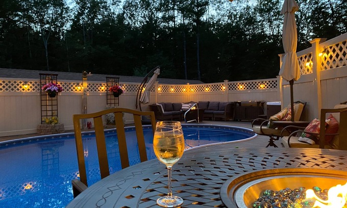 South Berwick House | Coastal Home- Heated Saltwater Pool, Hot Tub, Outdoor Kitchen!