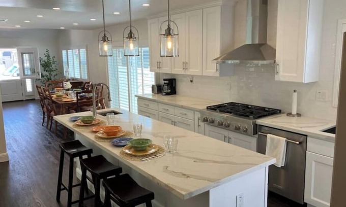 Naples House | Coastal Island Cottage, walk to the beach and walking paths along the waterfront