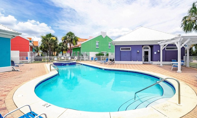 Sunset Pass House | Coastal Living Perfected: Banana Bay's Intracoastal Retreat with Sandy Shores