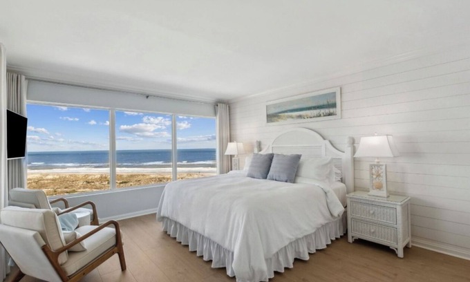 Amelia City Condo | Coastal Luxe Retreat walking distance to the Amelia Island Concours d'Elegance