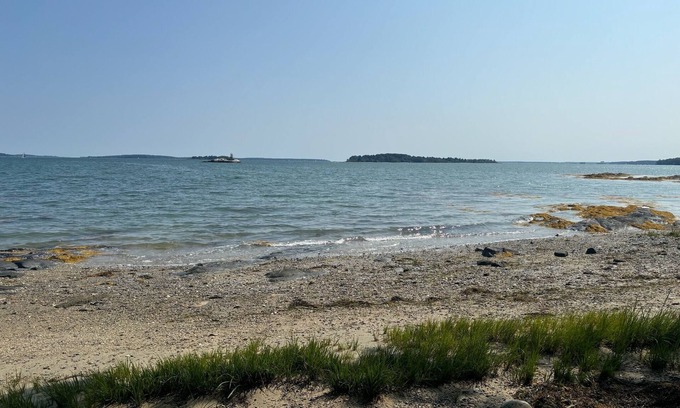 Yarmouth House | Coastal Maine home with beach and beautiful gardens