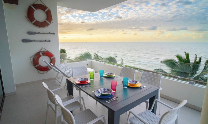 Chicxulub Puerto Apartment | Coastal Paradise: Beautiful beachfront penthouse - Kalendas