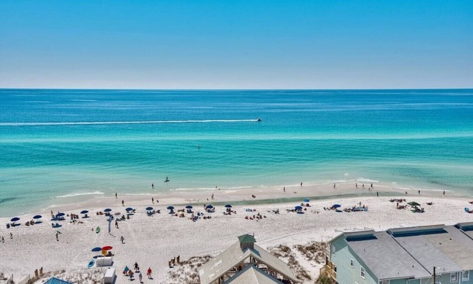 Fort Walton Beach House | Coastal Pet Friendly Stay | Near Downtown & Parks