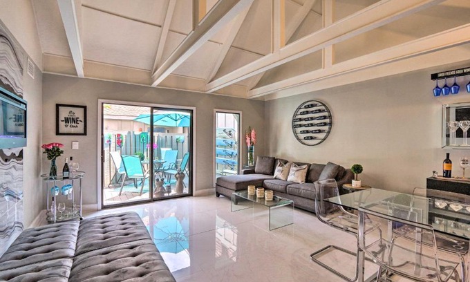 Palmetto Dunes Villa | Coastal Resort Beach Villa Less Than 1 Mi to Shore!
