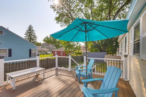Southern Coast House | Coastal Retreat with Large Yard Less Than 1 Mi to Dtwn Saco!
