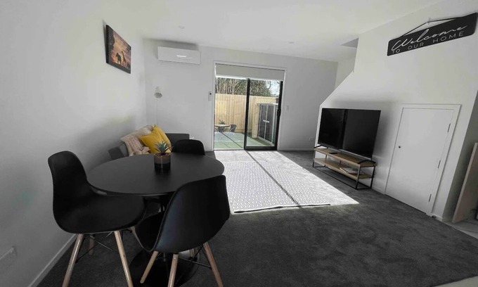 New Brighton House | Coastal Sanctuary - Brand New Modern Townhouse