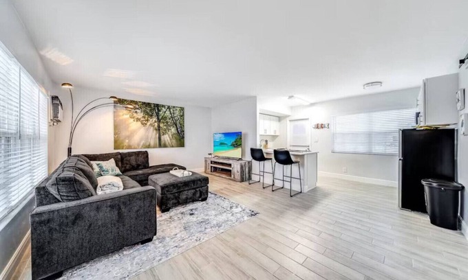 Coral Ridge Apartment | Coastal unit .5 miles to Beach!