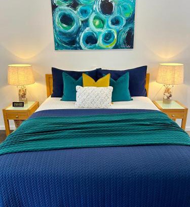 Lakes Entrance Hotel | Coastal Waters Motor Inn
