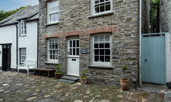 Boscastle Cottage | COBBLE COTTAGE, family friendly, with open fire in Boscastle