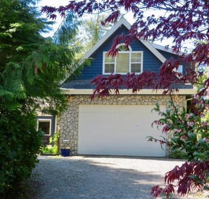 Tofino House | Cobble Wood and Bird Sanctuary Guest Houses