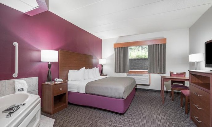 Baldwin Hotel | Cobblestone Hotel and Suites - Baldwin