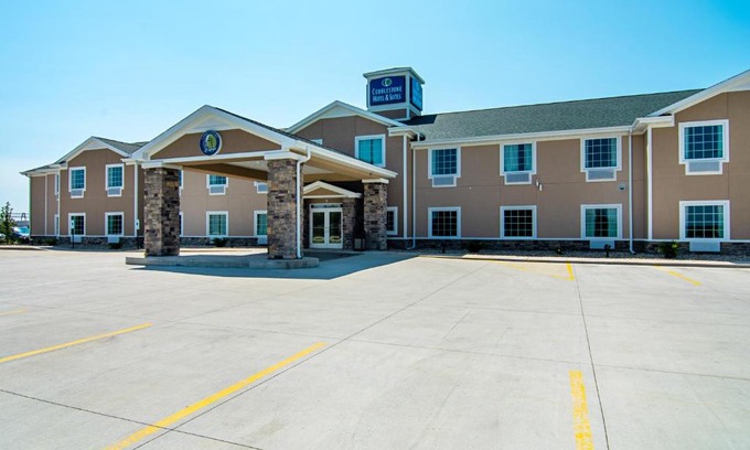 Paxton Hotel | Cobblestone Hotel & Suites - Paxton