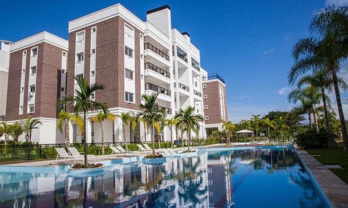 Abraao Apartment | Cobertura Beira Mar com Piscinas, Academia, Quadra de Tênis e 4 vagas de garagem