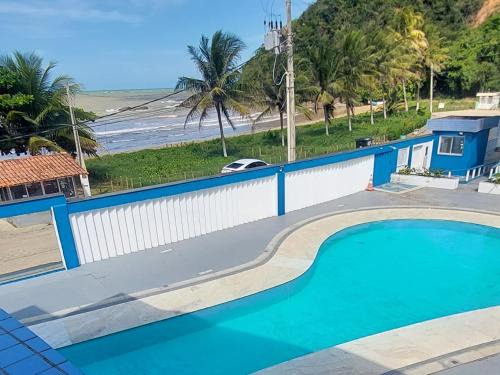 Piuma Apartment | Cobertura de Frente Para o Mar e Piscina Village das Ondas