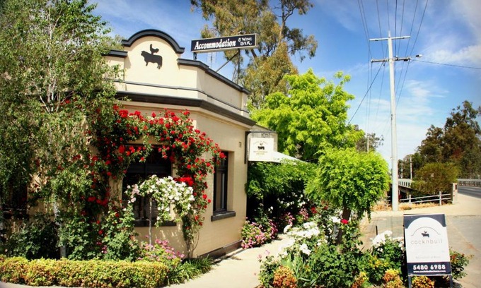 Echuca Hotel | CocknBull Boutique Hotel Echuca