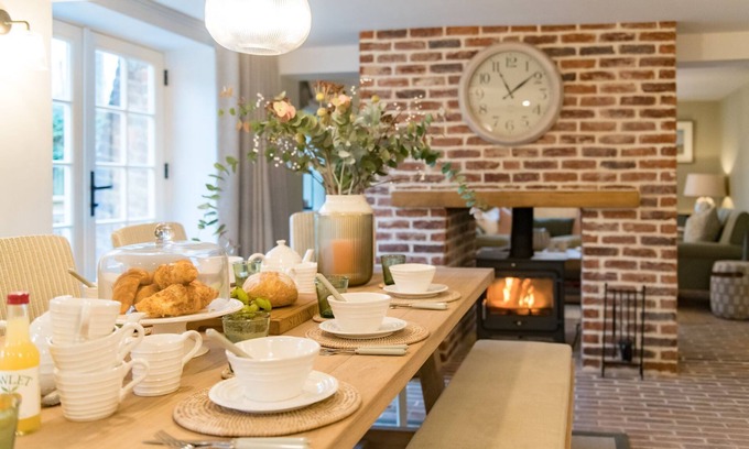 Elham Cottage | Cockpit Cottage - a holiday let that sleeps 10 guests in 5 bedrooms