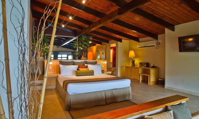 Anse Bois de Rose Hotel | Coco de Mer Hotel and Black Parrot Suites