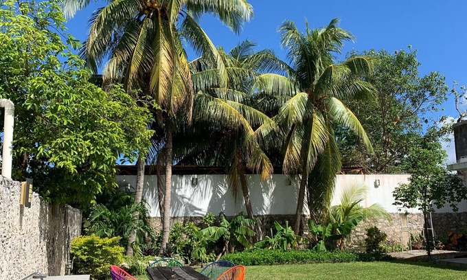 Colonia Centro Apartment | COCO. Spacious Independent Apartament with Garden.