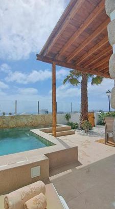 Los Cocoteros House | CocoMar I - Private heated pool with sea views