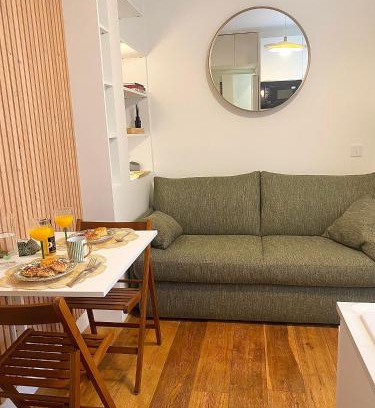 Batignolles Apartment | Cocon Chic - Pont Cardinet- Design & Sérénité