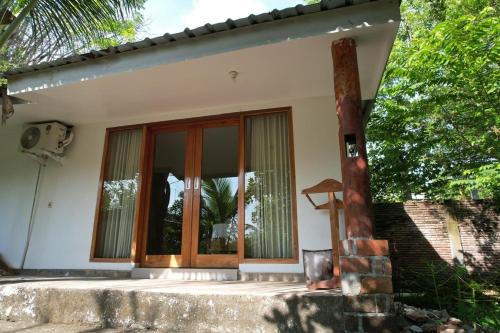 Sumbawa Barat House | Coconut Scar Reef Homestay