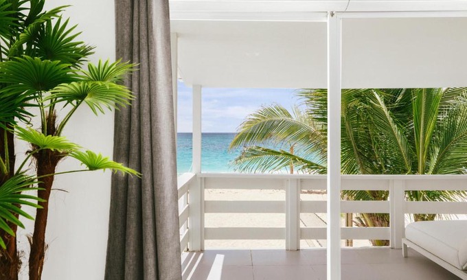 Simpson Bay Resort | CocoVaa Beach Boutique Hotel